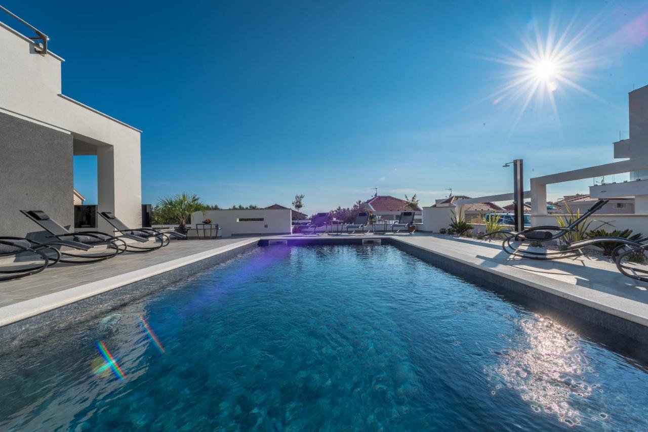 Villa Magnifica Apartments With Pool Novalja Dış mekan fotoğraf