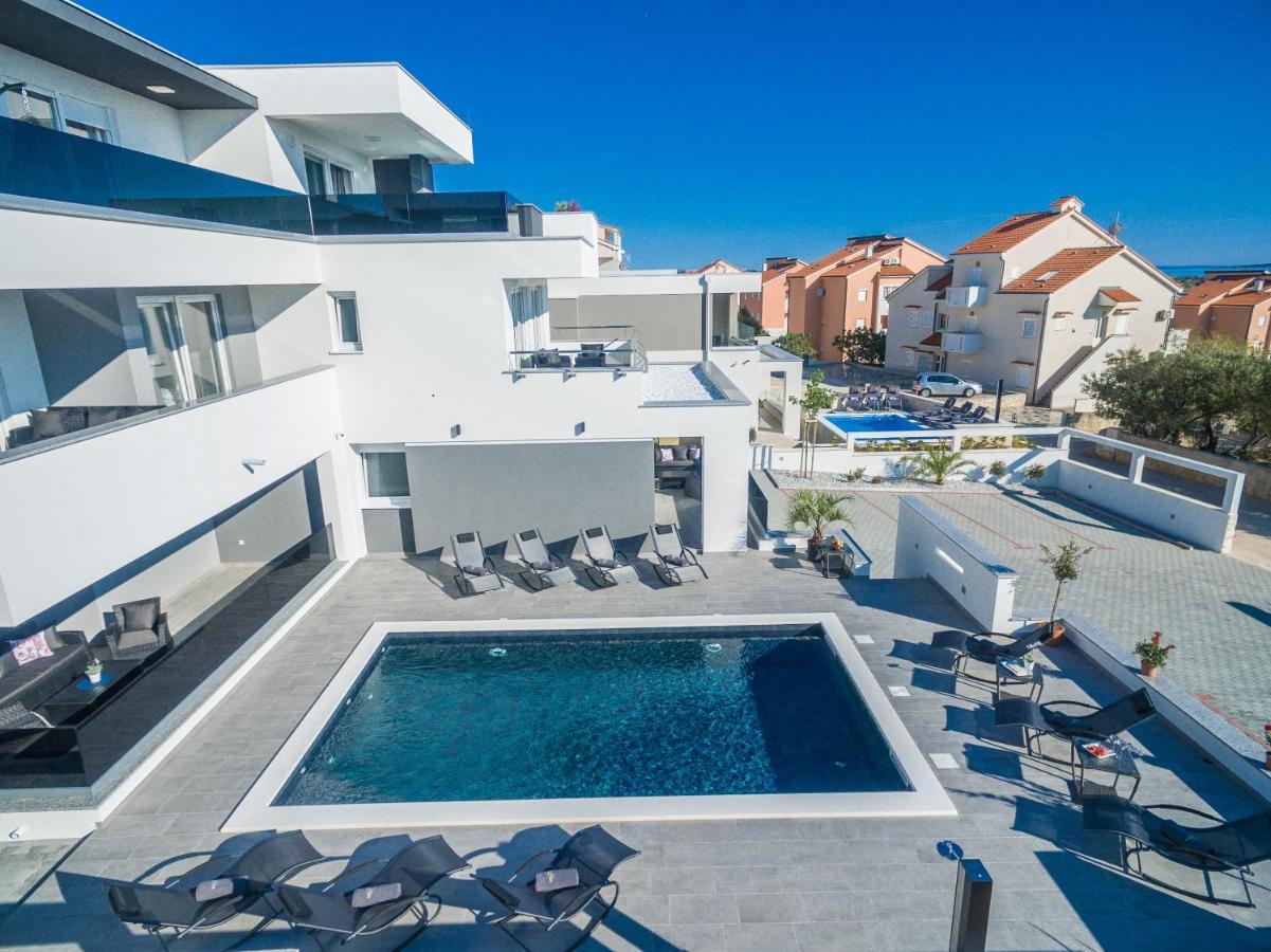 Villa Magnifica Apartments With Pool Novalja Dış mekan fotoğraf