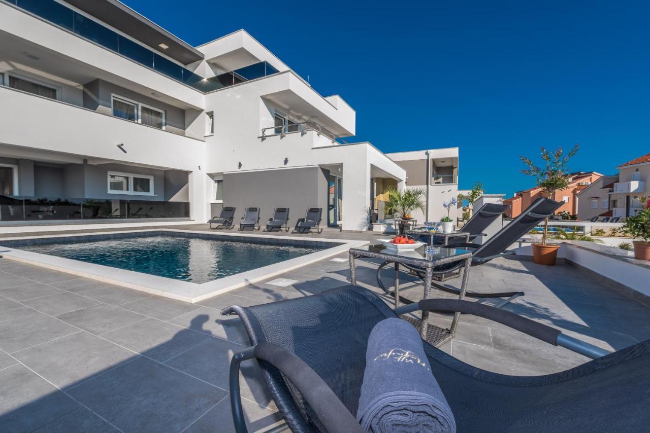 Villa Magnifica Apartments With Pool Novalja Dış mekan fotoğraf