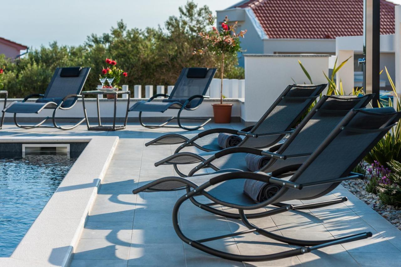 Villa Magnifica Apartments With Pool Novalja Dış mekan fotoğraf