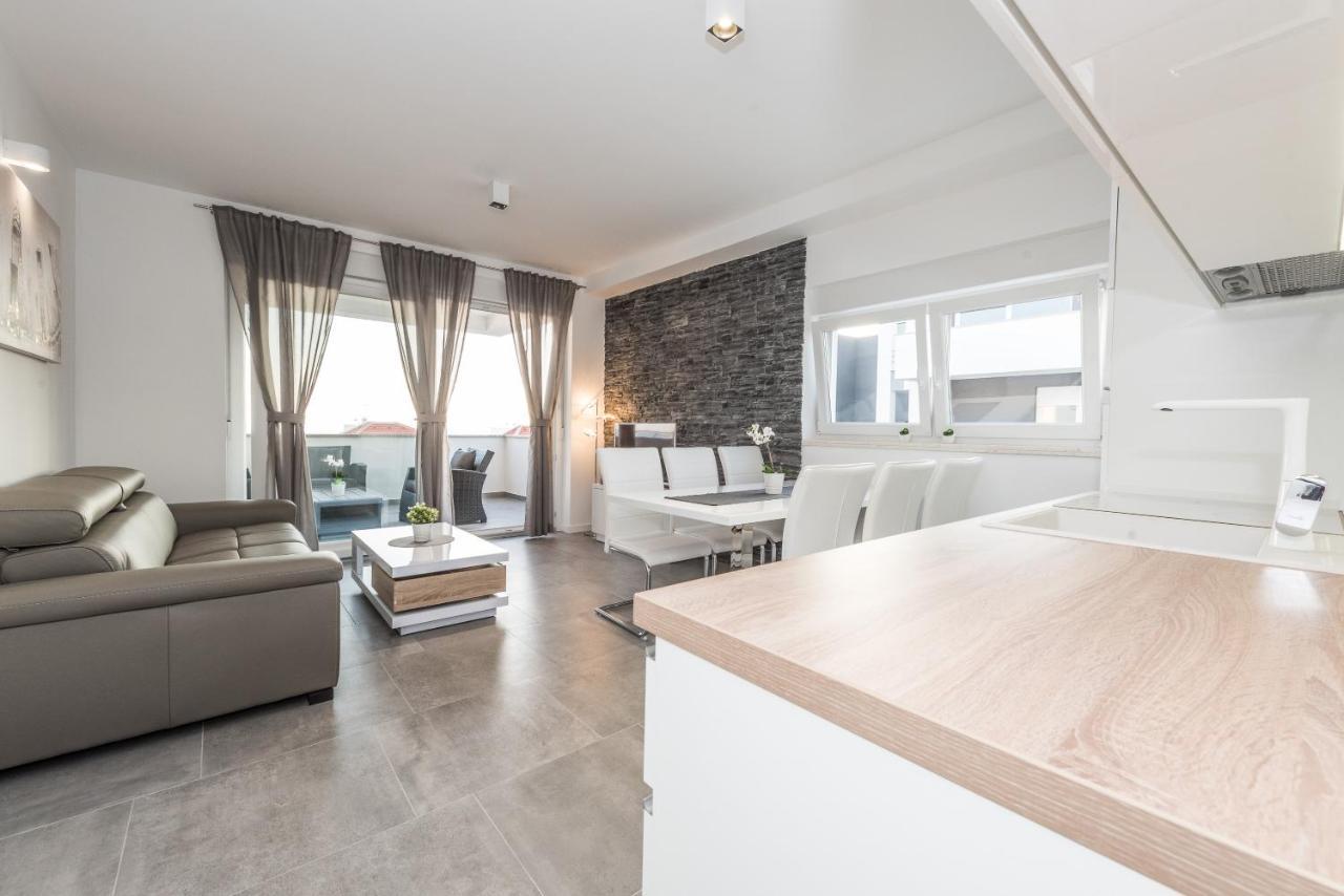 Villa Magnifica Apartments With Pool Novalja Dış mekan fotoğraf