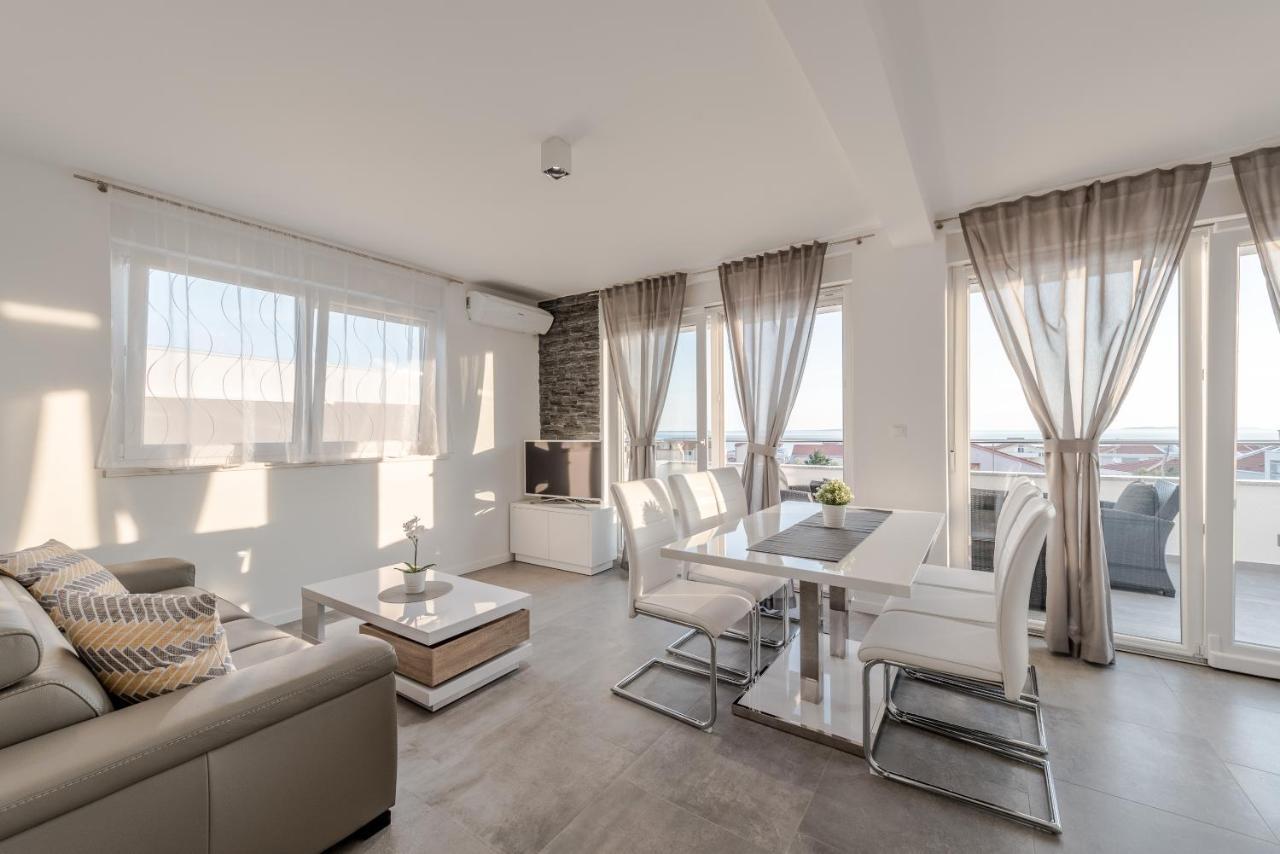 Villa Magnifica Apartments With Pool Novalja Dış mekan fotoğraf