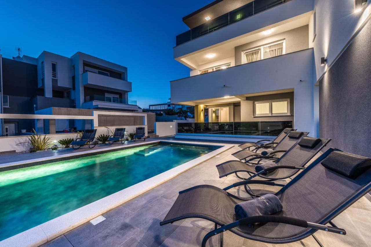 Villa Magnifica Apartments With Pool Novalja Dış mekan fotoğraf
