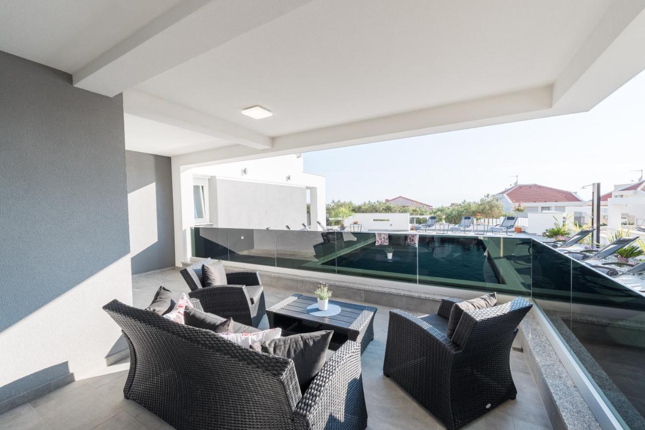 Villa Magnifica Apartments With Pool Novalja Dış mekan fotoğraf